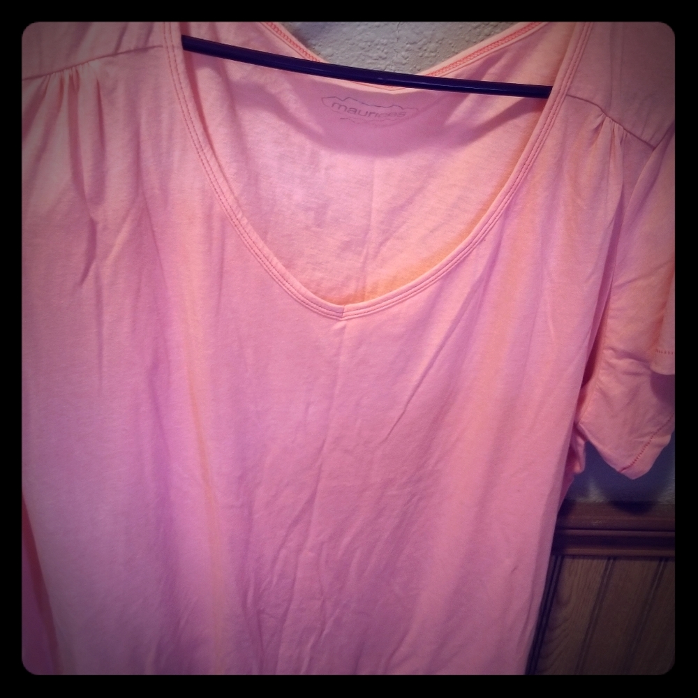Short sleeve pink shirt